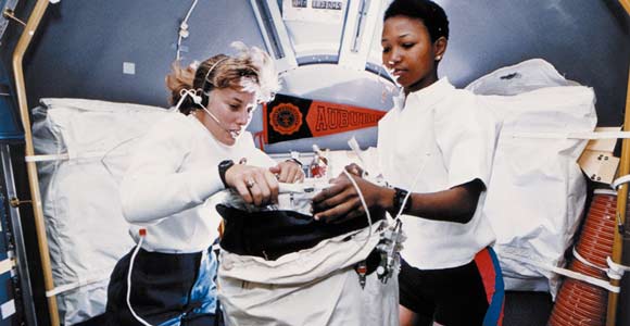 female-astronauts-blog.jpg